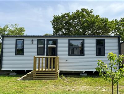 mobile home Cottage for rent 3 bedrooms jacuzzi spa campsite Kost Ar Moor fouesnant brittany
