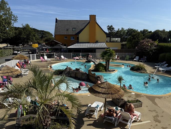  Heated swimming pool in fouesnant - camping kost ar moor