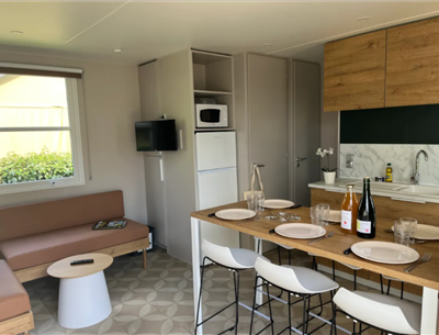 Cottage mobile home for rent 3 bedrooms camping Kost Ar Moor fouesnant brittany