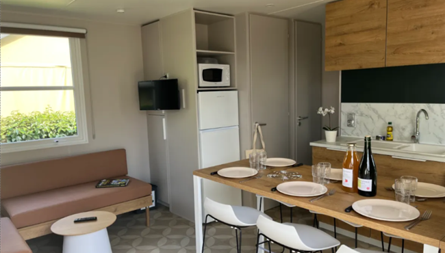 Cottage mobile home for rent 3 bedrooms camping Kost Ar Moor fouesnant brittany