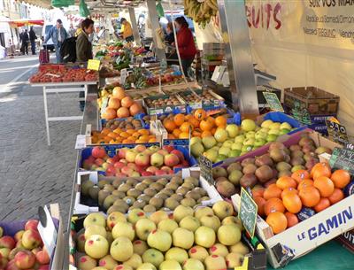 Market day in Fouesnant in southern Brittany