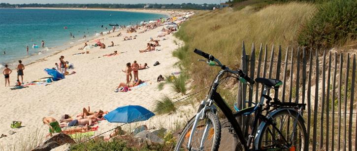  Relaxing on Mousterlin Beach near the Kost-Ar-Moor Campingsite