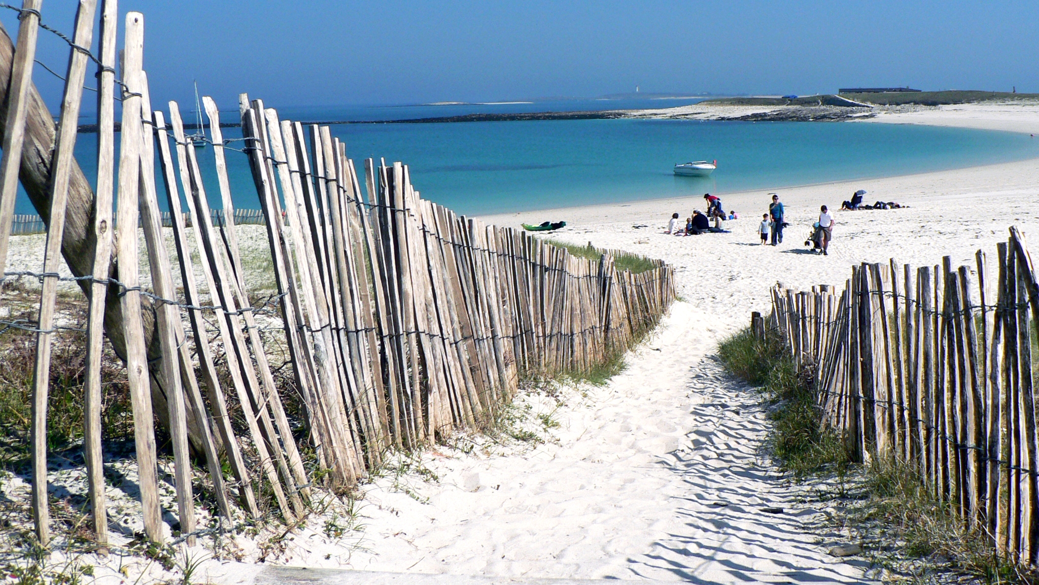 Camping fouesnant swimming pool beach Finistere