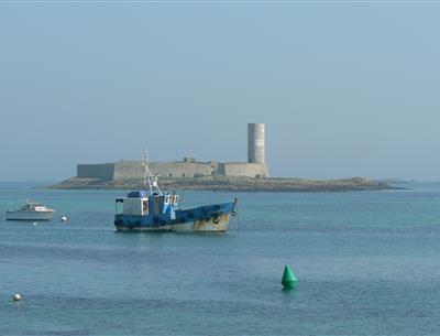 Glénan Islands 1h by boat from the Kost-Ar-Moor