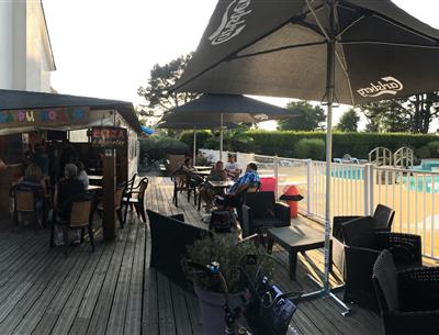  Snack bar terrace- Camping Kost Ar Moor