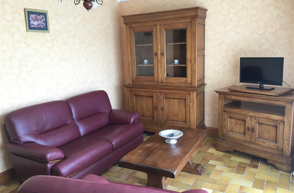 Living room apartment in fouesnant - camping kostarmoor