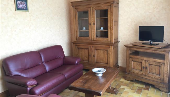Living room apartment in fouesnant - camping kostarmoor