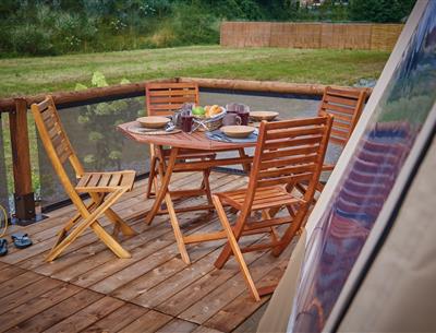 teepee terrace camping kost-ar-moor