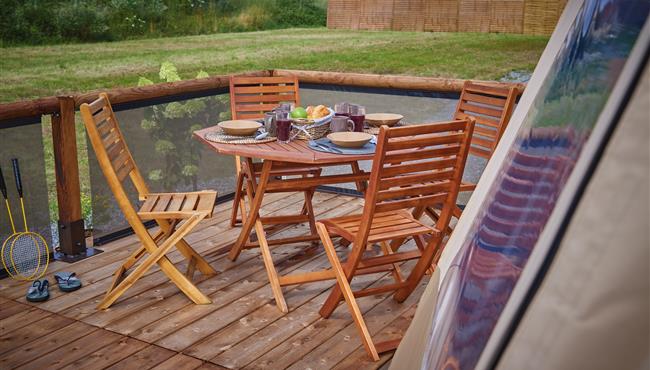 teepee terrace camping kost-ar-moor