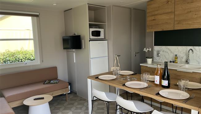 Cottage mobile home for rent 3 bedrooms camping Kost Ar Moor fouesnant brittany