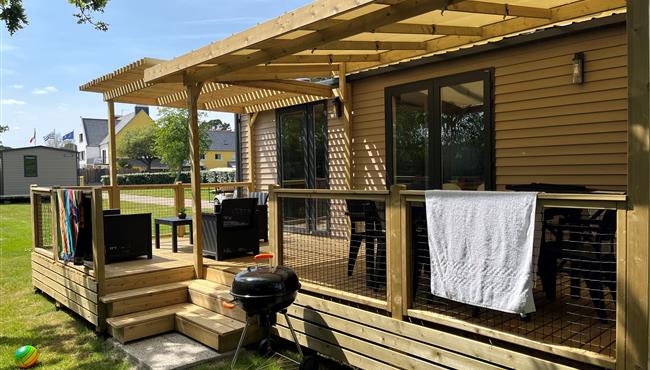 Cottage mobile home for rent premium garden side camping Kost Ar Moor fouesnant brittany