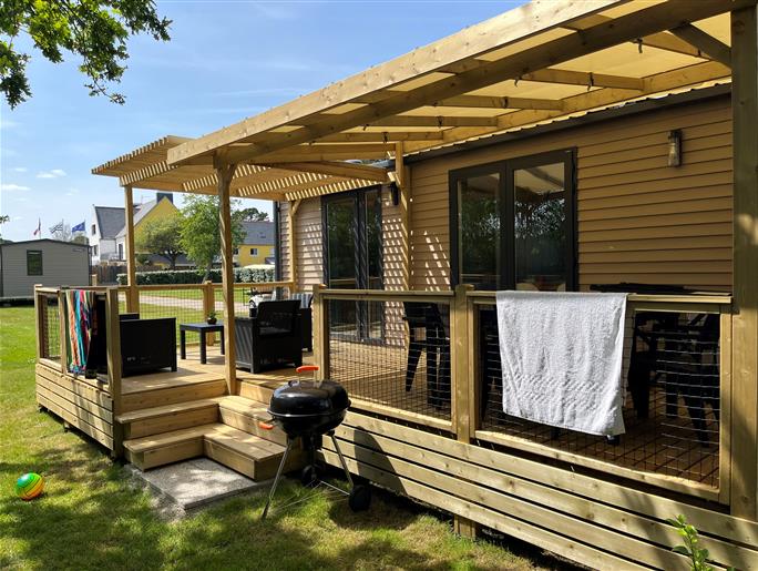 Cottage mobile home for rent premium garden side camping Kost Ar Moor fouesnant brittany