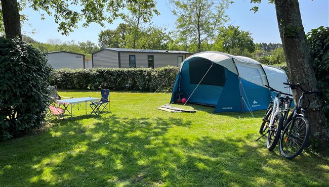 Camping pitch of the Kost Ar Moor Fouesnant campsite