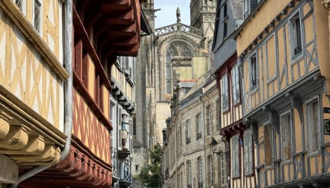 Alley of Quimper with its cathedral